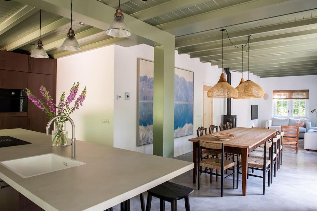 Fantastisch Familiehuis Met Grote Tuin I Bosrijk Lunteren Exteriör bild